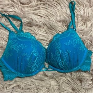 Victoria’s Secret Bombshell Bra 32A